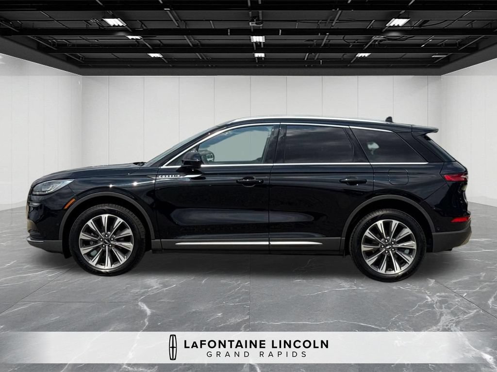 Certified 2022 Lincoln Corsair Reserve w/ Equipment Group 201A AWD/4WD image 2