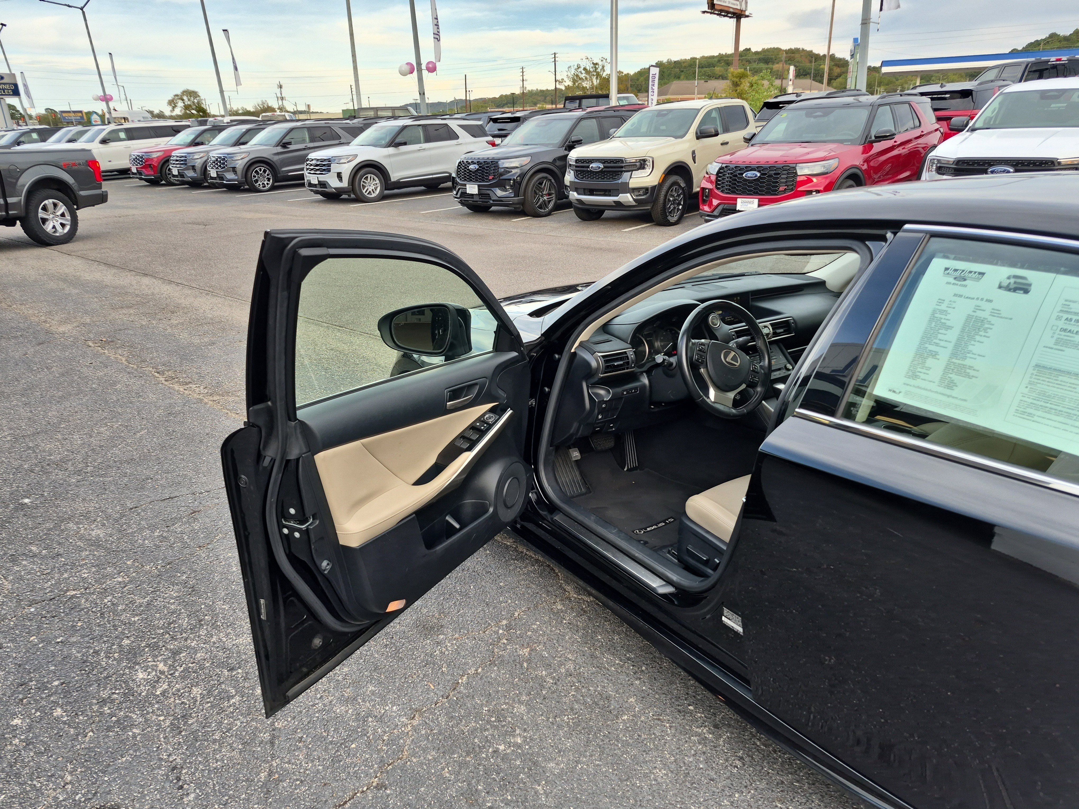 Used 2020 Lexus IS 300 image 10