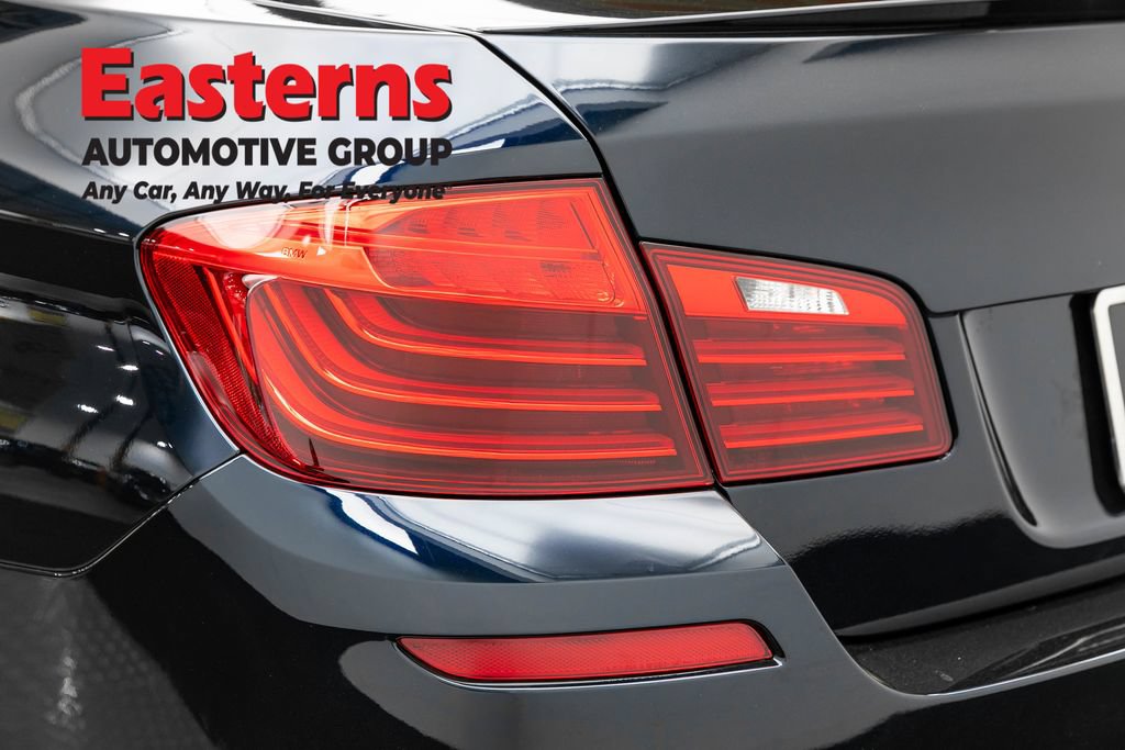 Used 2015 BMW M5 RWD image 59