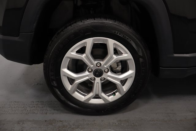 New 2025 Jeep Compass Sport image 25