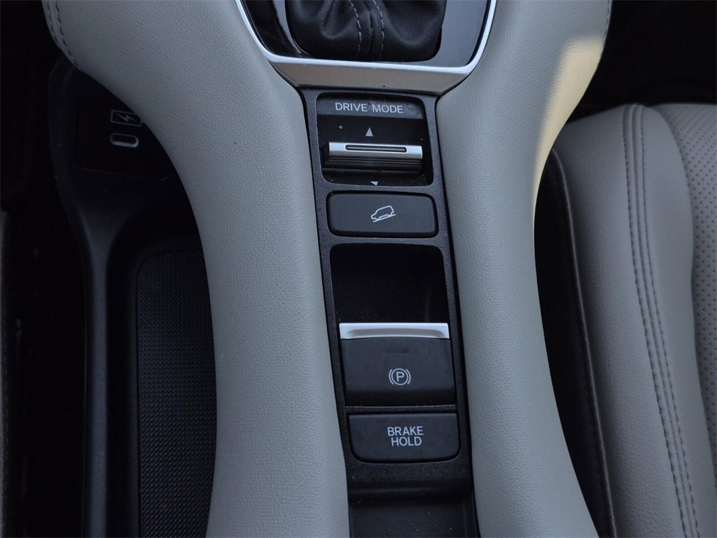 Used 2024 Honda HR-V EX-L image 24