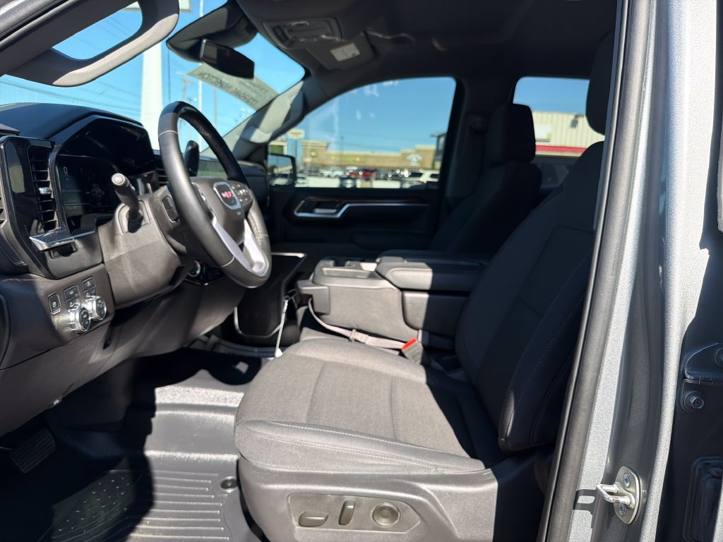 Used 2025 GMC Sierra 1500 Elevation AWD/4WD image 14