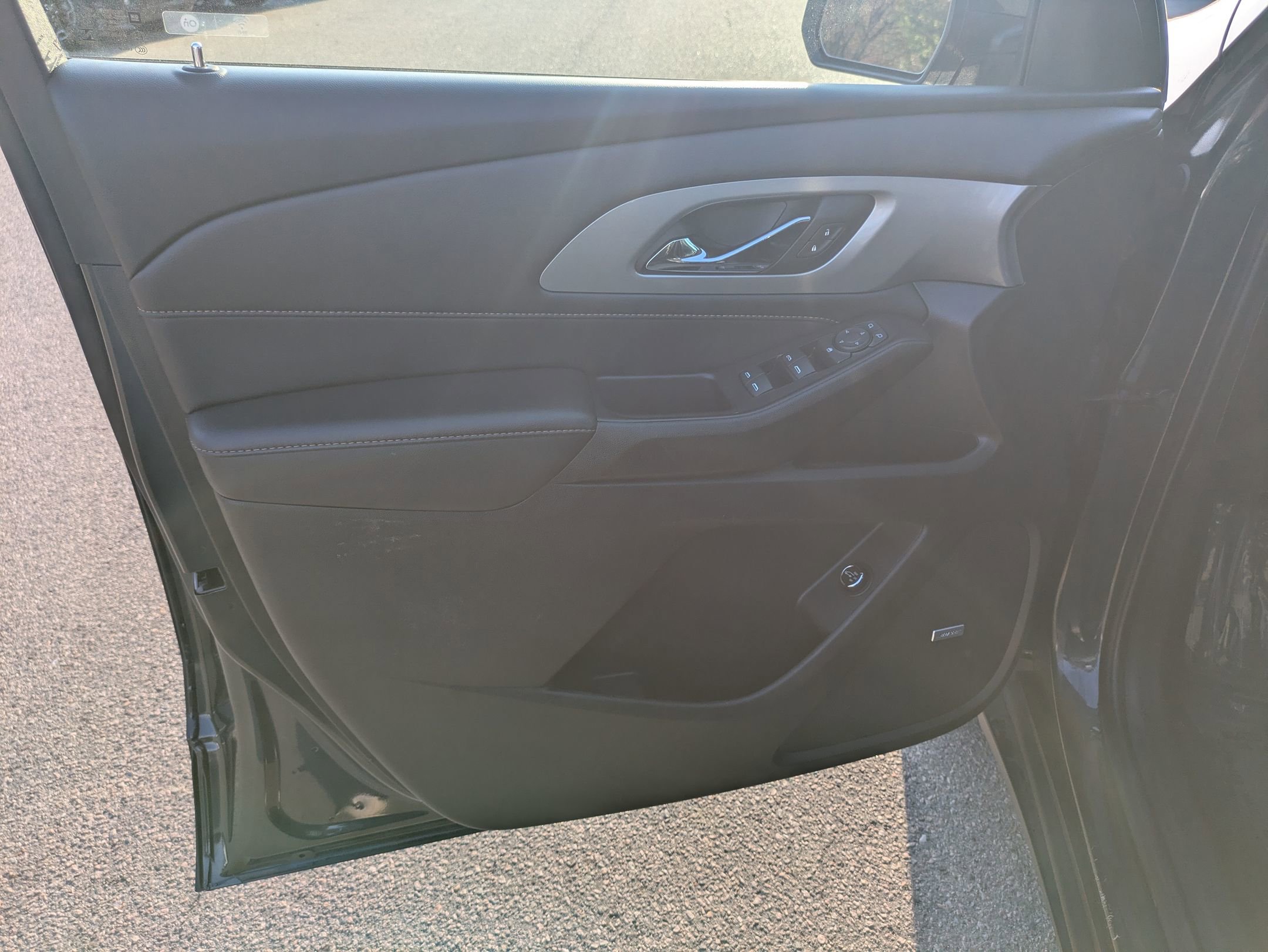 Used 2021 Chevrolet Traverse RS image 13