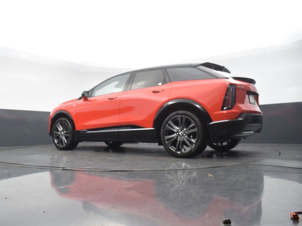 New 2026 Cadillac Optiq Sport 2 w/ LPO, Floor Liner Package image 54