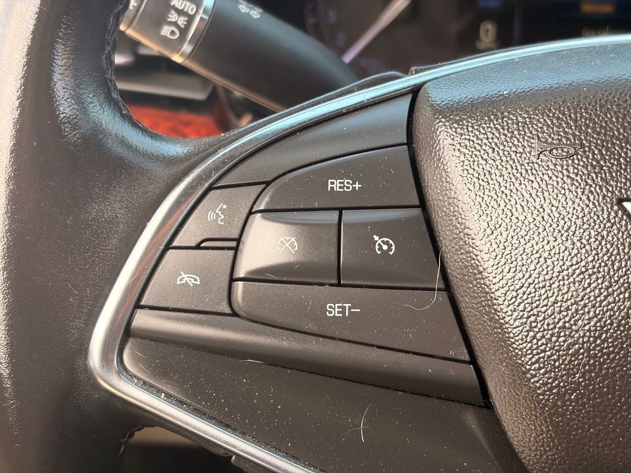 Used 2019 Cadillac XT5 Luxury w/ LPO, Radiant Package FWD image 28