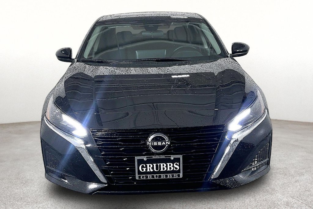 Used 2025 Nissan Altima 2.5 SV w/ SV Special Edition Package AWD/4WD image 4