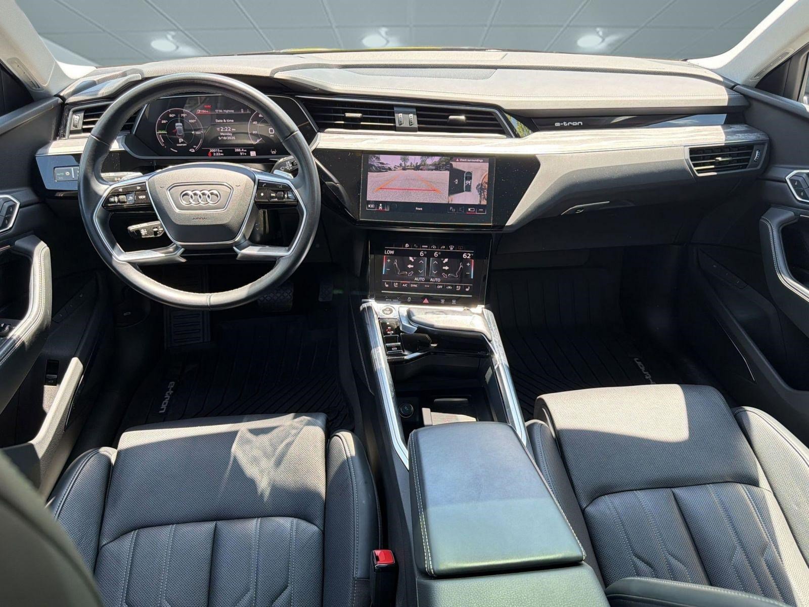 Used 2024 Audi Q8 e-tron Prestige AWD/4WD image 17