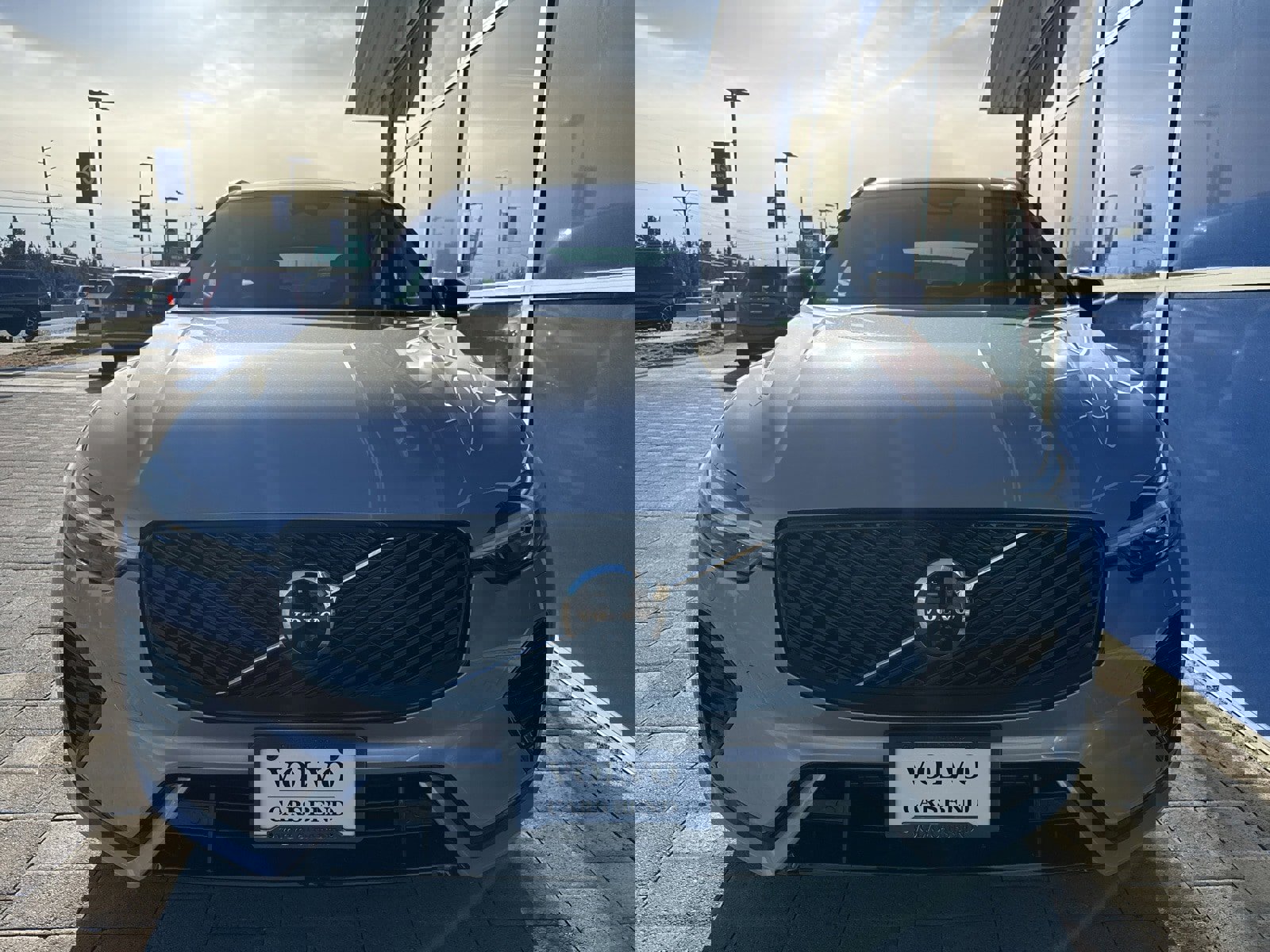 New 2026 Volvo XC60 B5 Plus w/ Protection Package Premier image 2