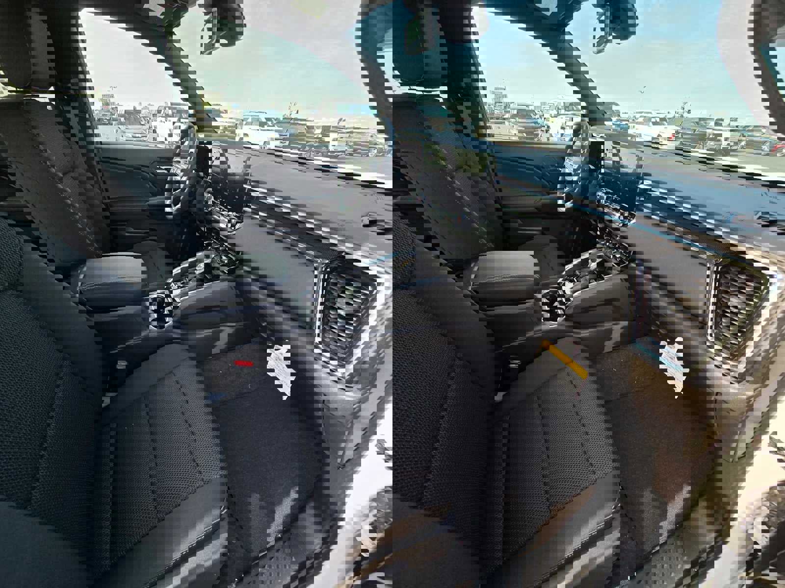 New 2024 GMC Canyon Elevation w/ Convenience Package image 13