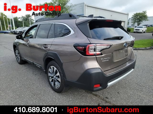 Used 2023 Subaru Outback Limited AWD/4WD image 4