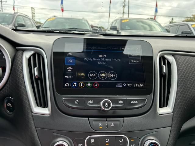 Used 2024 Chevrolet Malibu LT FWD image 17