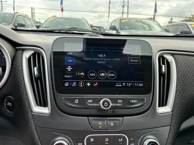 Used 2024 Chevrolet Malibu LT image 17