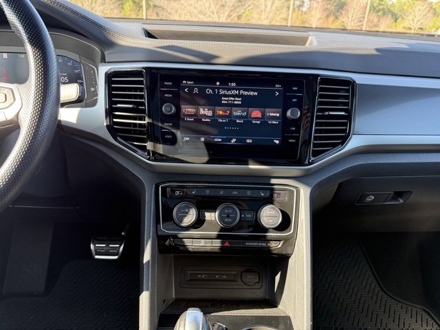 Used 2021 Volkswagen Atlas Cross Sport SEL Premium image 17