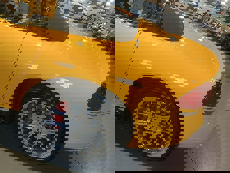 Used 2005 Dodge Viper SRT-10 image 13