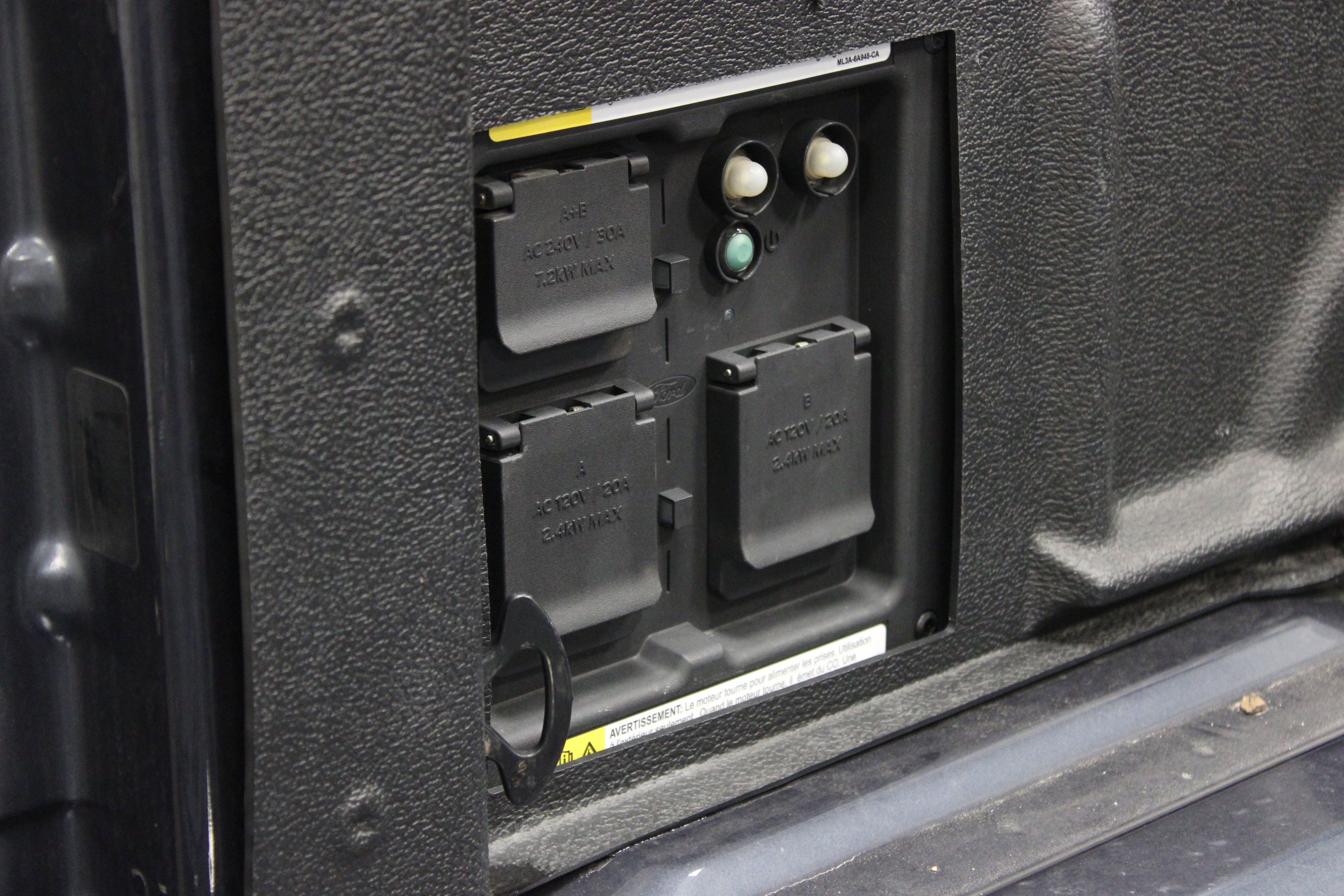 Used 2022 Ford F150 Platinum w/ Equipment Group 701A High image 18