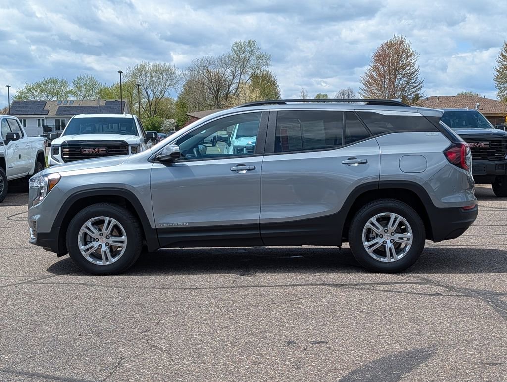Used 2023 GMC Terrain SLE w/ Driver Convenience Package AWD/4WD image 6
