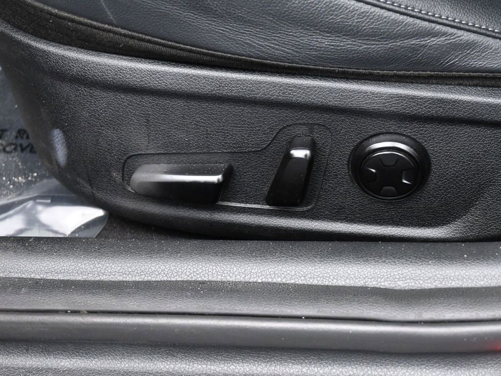 Used 2023 Kia Stinger GT-Line w/ Sun & Sound Package image 15