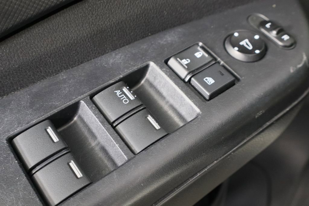 Used 2016 Honda CR-V LX image 18