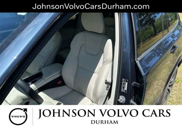 Used 2023 Volvo XC90 B6 Core w/ Protection Package Premier AWD/4WD image 7