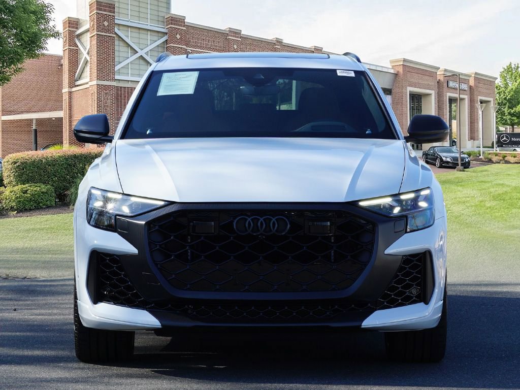 Used 2025 Audi RS Q8 performance image 2