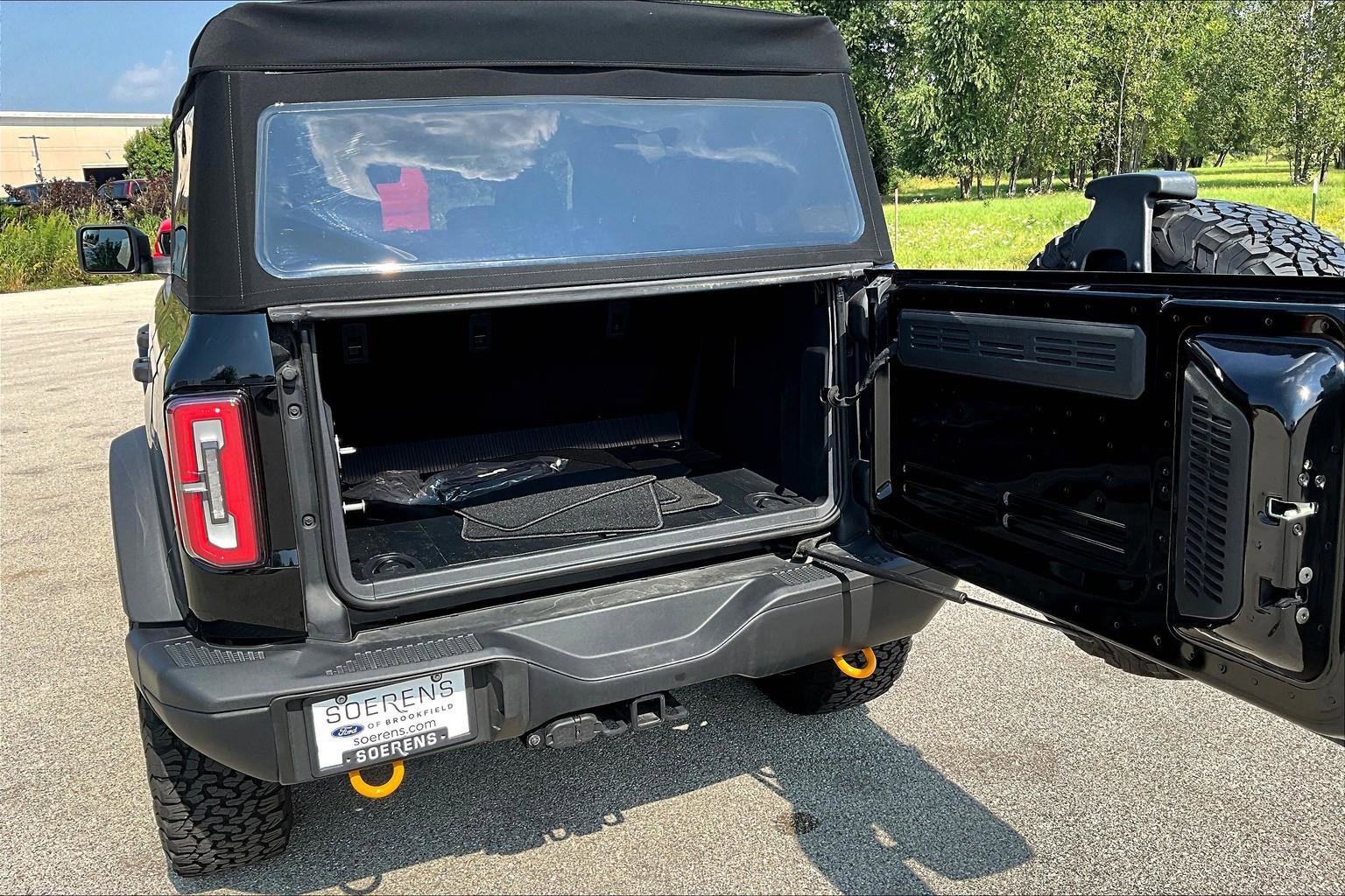 Used 2024 Ford Bronco Badlands image 19