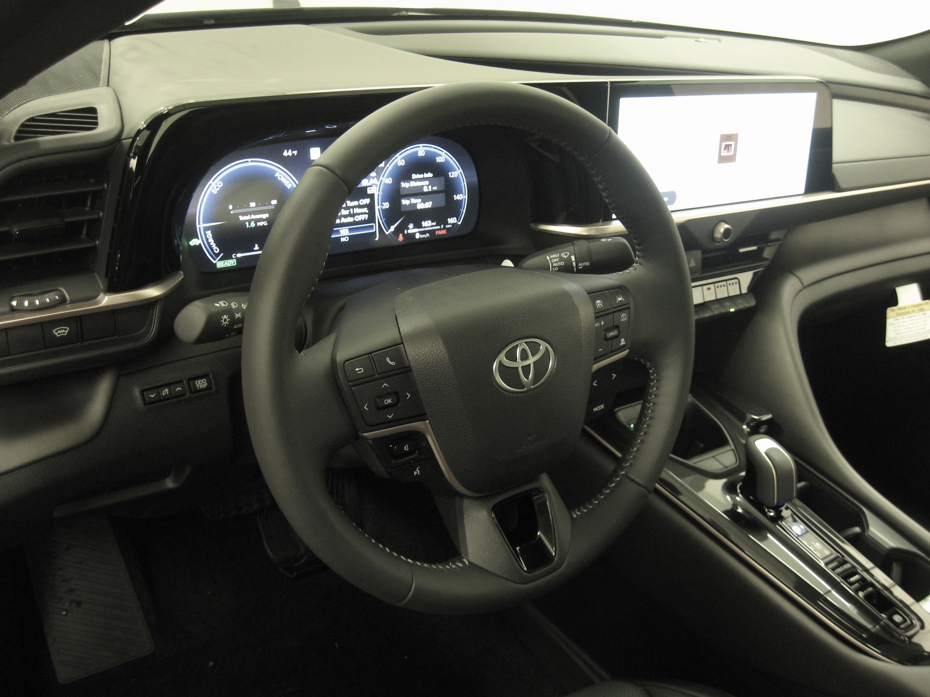 New 2026 Toyota Crown Nightshade image 9