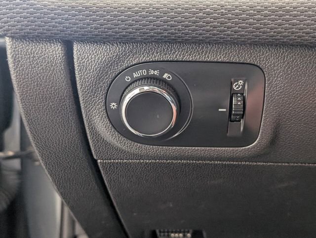 Used 2017 Chevrolet Cruze LT w/ Convenience Package image 24