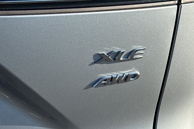 Certified 2026 Toyota Corolla Cross XLE w/ Convenience Package AWD/4WD image 32