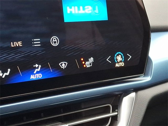 New 2026 Chevrolet Equinox EV LT image 15