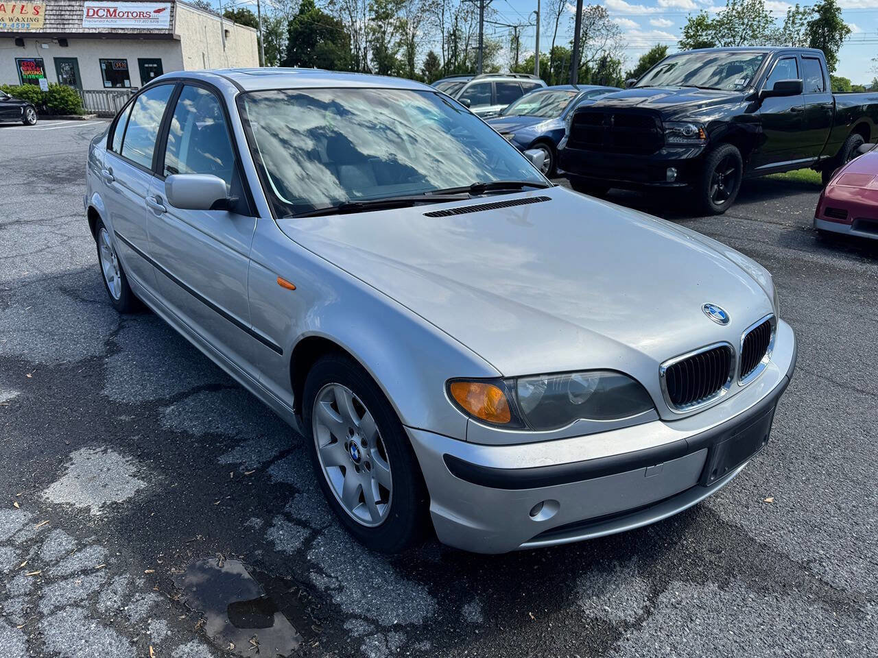 Used 2004 BMW 325i Sedan RWD image 7