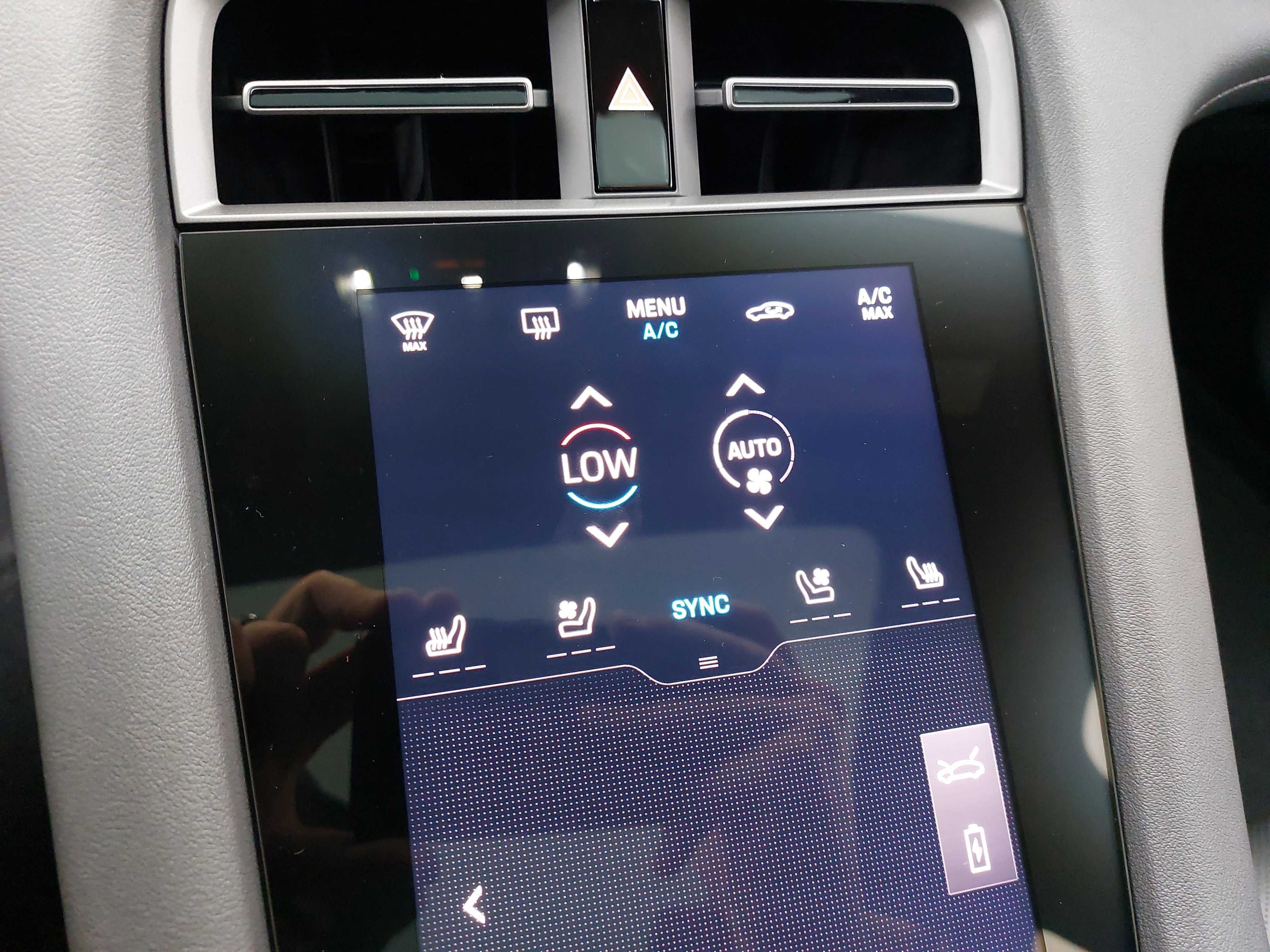 New 2025 Porsche Taycan image 23