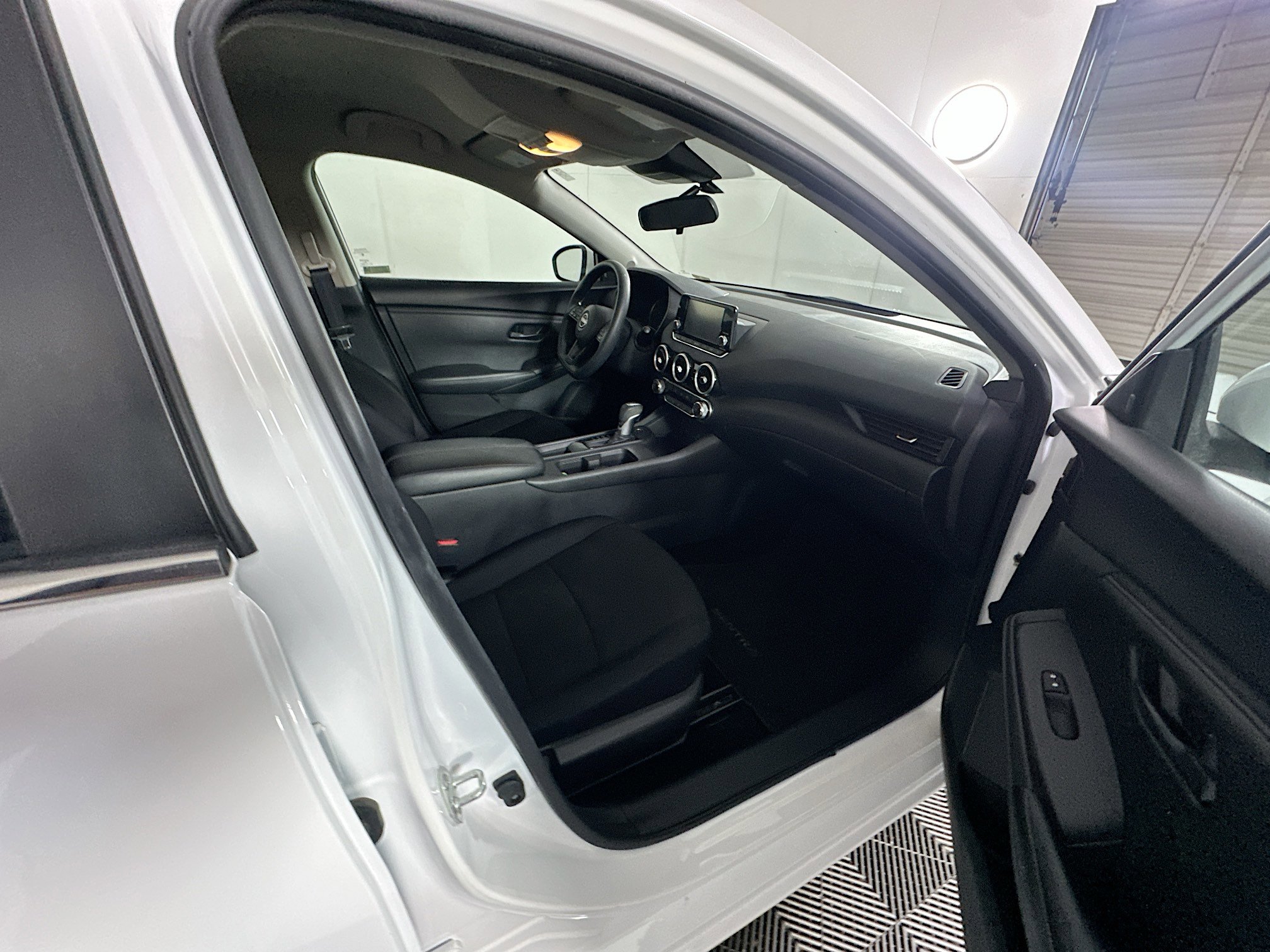 Used 2024 Nissan Sentra S image 29