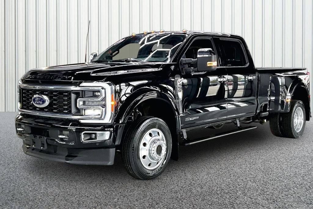 Used 2023 Ford F450 Platinum w/ FX4 Off-Road Package AWD/4WD image 3