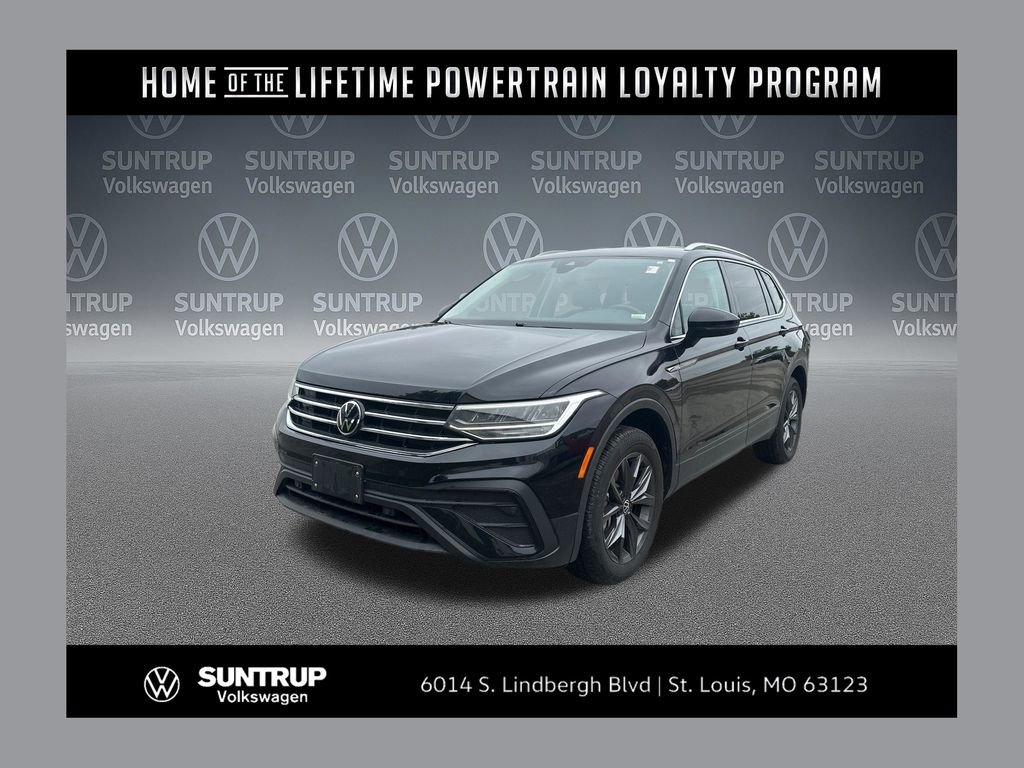 Used 2023 Volkswagen Tiguan SE FWD image 1