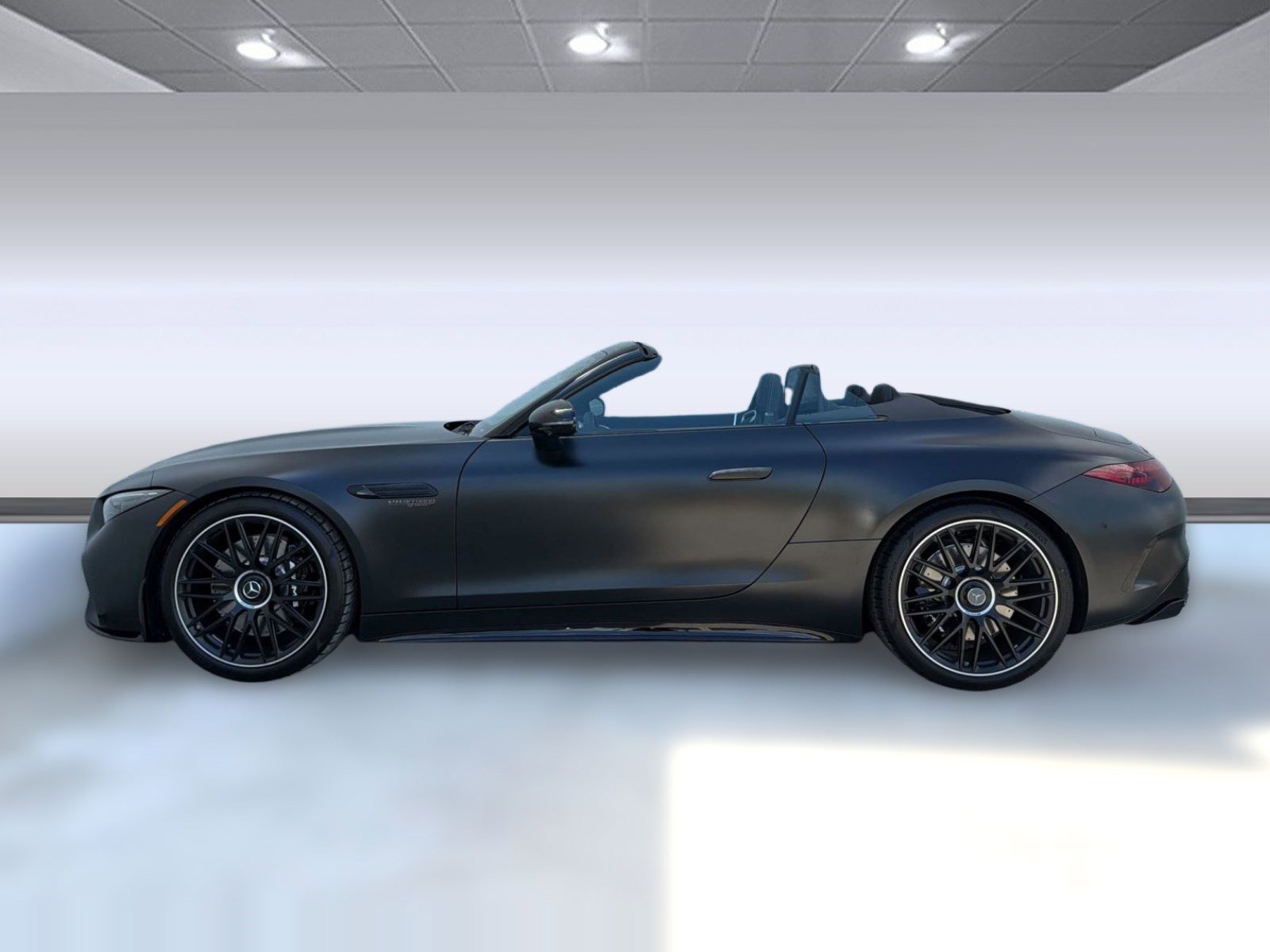 New 2026 Mercedes-Benz SL 63 AMG 4MATIC image 2