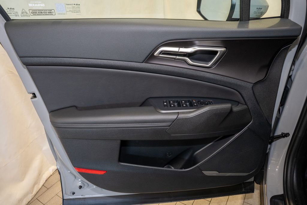 New 2026 Kia Sportage EX w/ EX Panorama Roof Package image 17