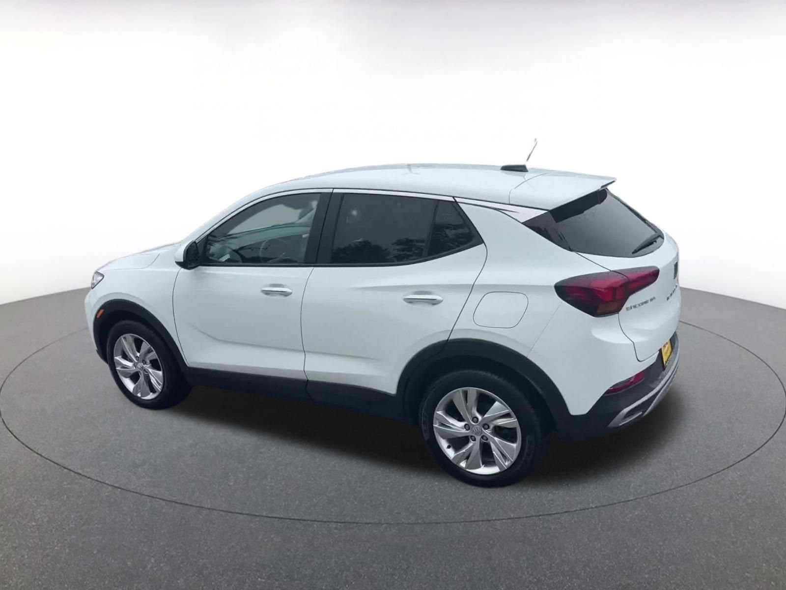 Used 2025 Buick Encore GX Preferred FWD image 10