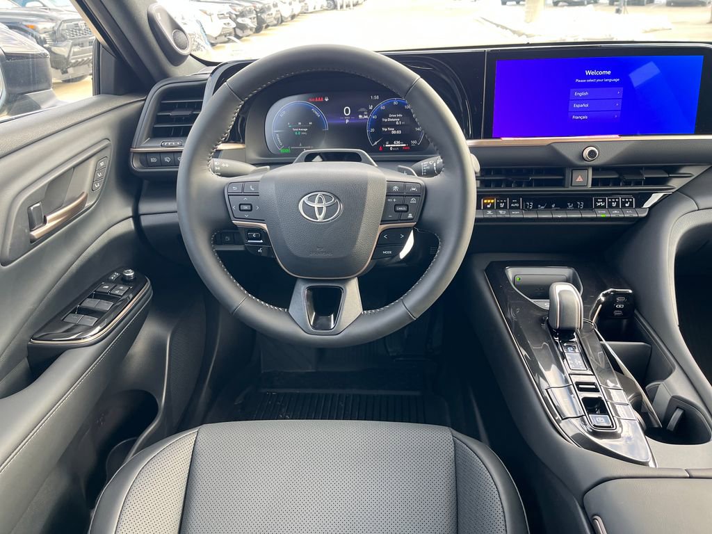 New 2025 Toyota Crown Signia image 14