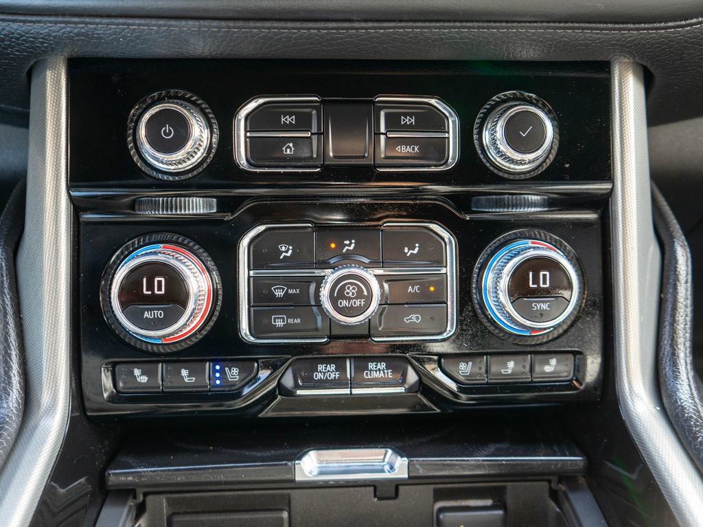 Used 2021 GMC Yukon Denali w/ Denali Premium Package AWD/4WD image 29