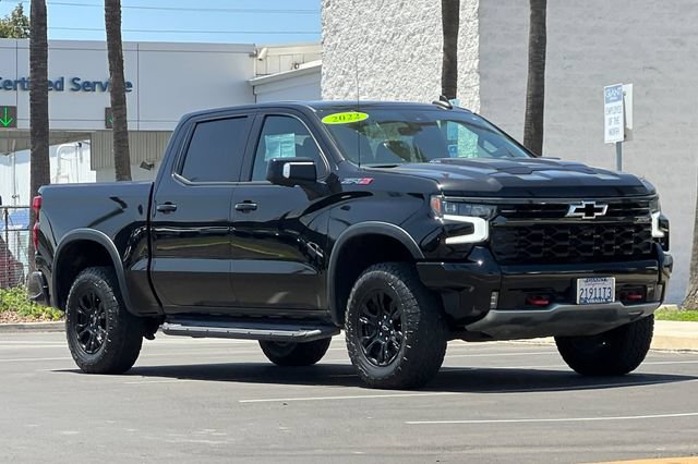 Used 2022 Chevrolet Silverado 1500 ZR2 w/ Technology Package AWD/4WD video 2