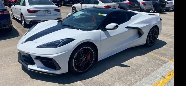 Used 2023 Chevrolet Corvette Stingray Premium Conv w/ Z51 Performance Package RWD image 2