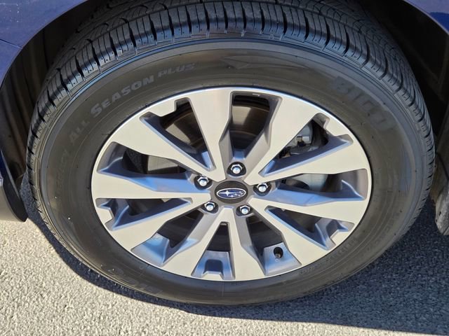 Used 2017 Subaru Outback 3.6R Touring w/ Popular Package #5A image 8