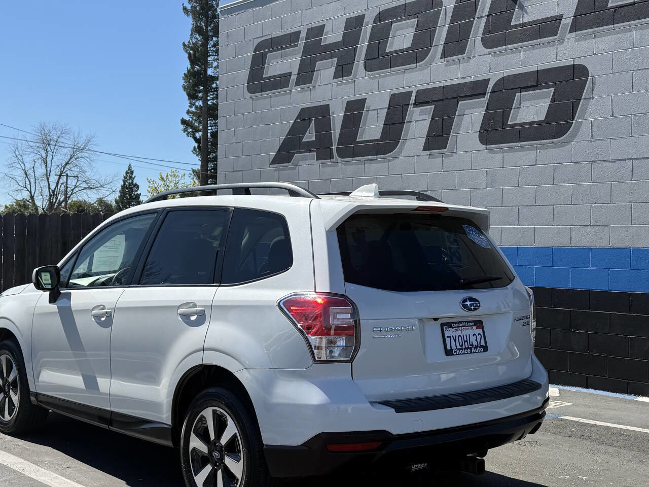 Used 2017 Subaru Forester 2.5i Premium AWD/4WD image 25