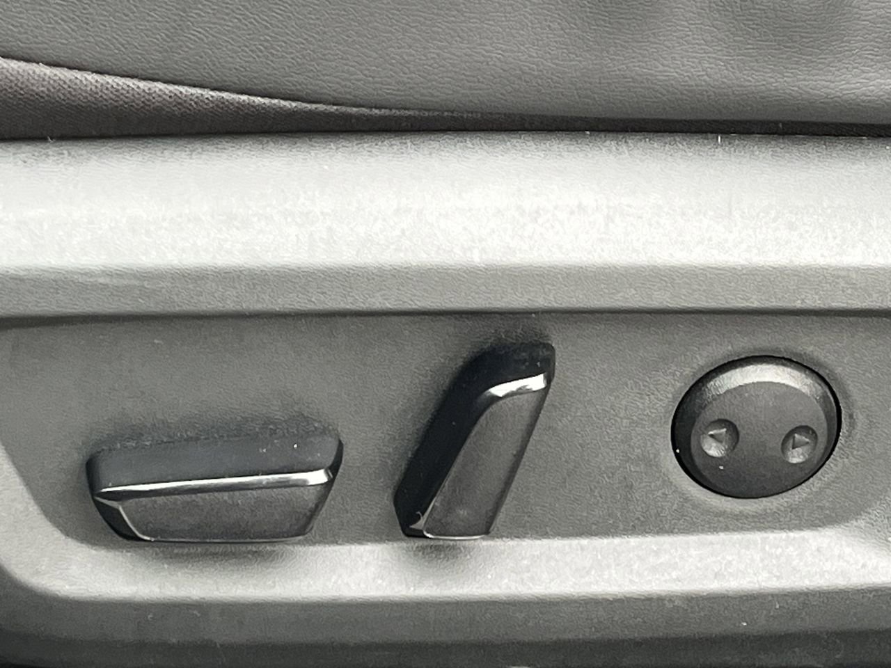 Certified 2023 Nissan Rogue SL w/ SL Premium Package image 18