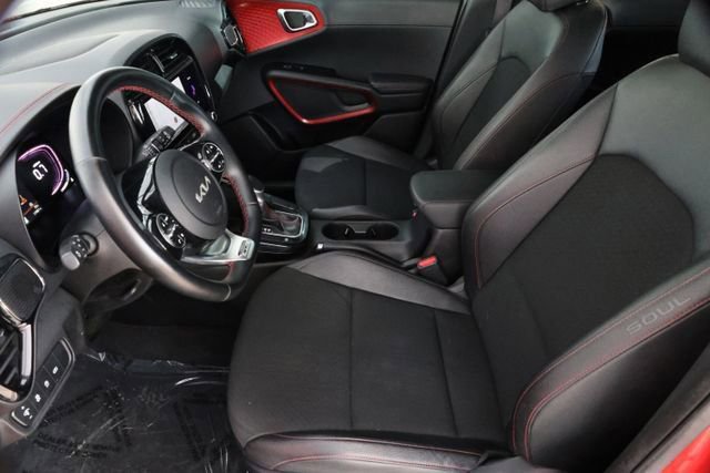 Used 2025 Kia Soul GT-Line image 11