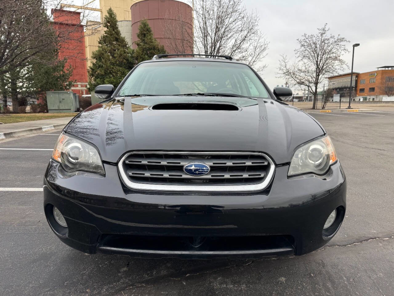 Used 2005 Subaru Outback 2.5XT Limited AWD/4WD image 3