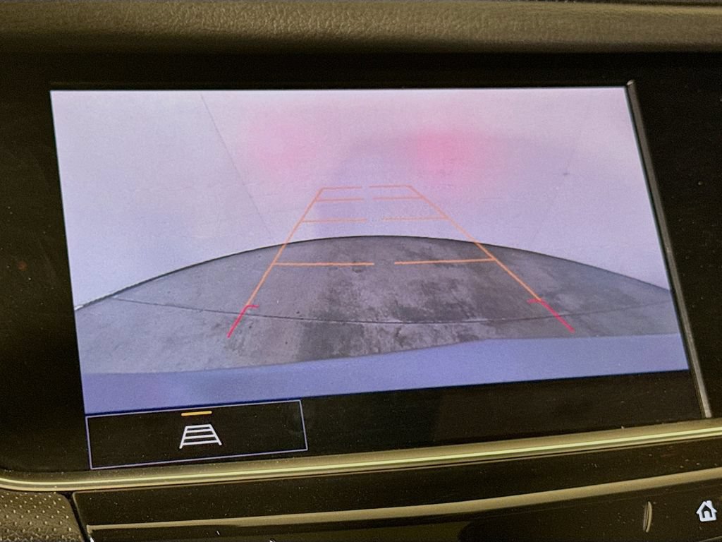 Used 2025 Cadillac XT5 Premium Luxury FWD image 12