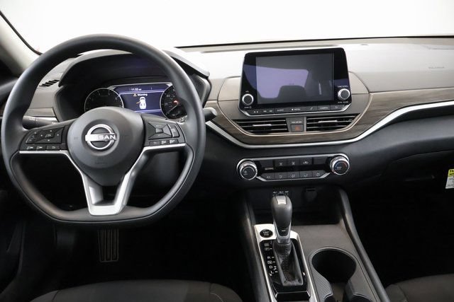 New 2026 Nissan Altima 2.5 SV AWD/4WD image 14