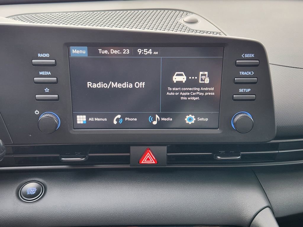 Used 2025 Hyundai Elantra Sport image 16