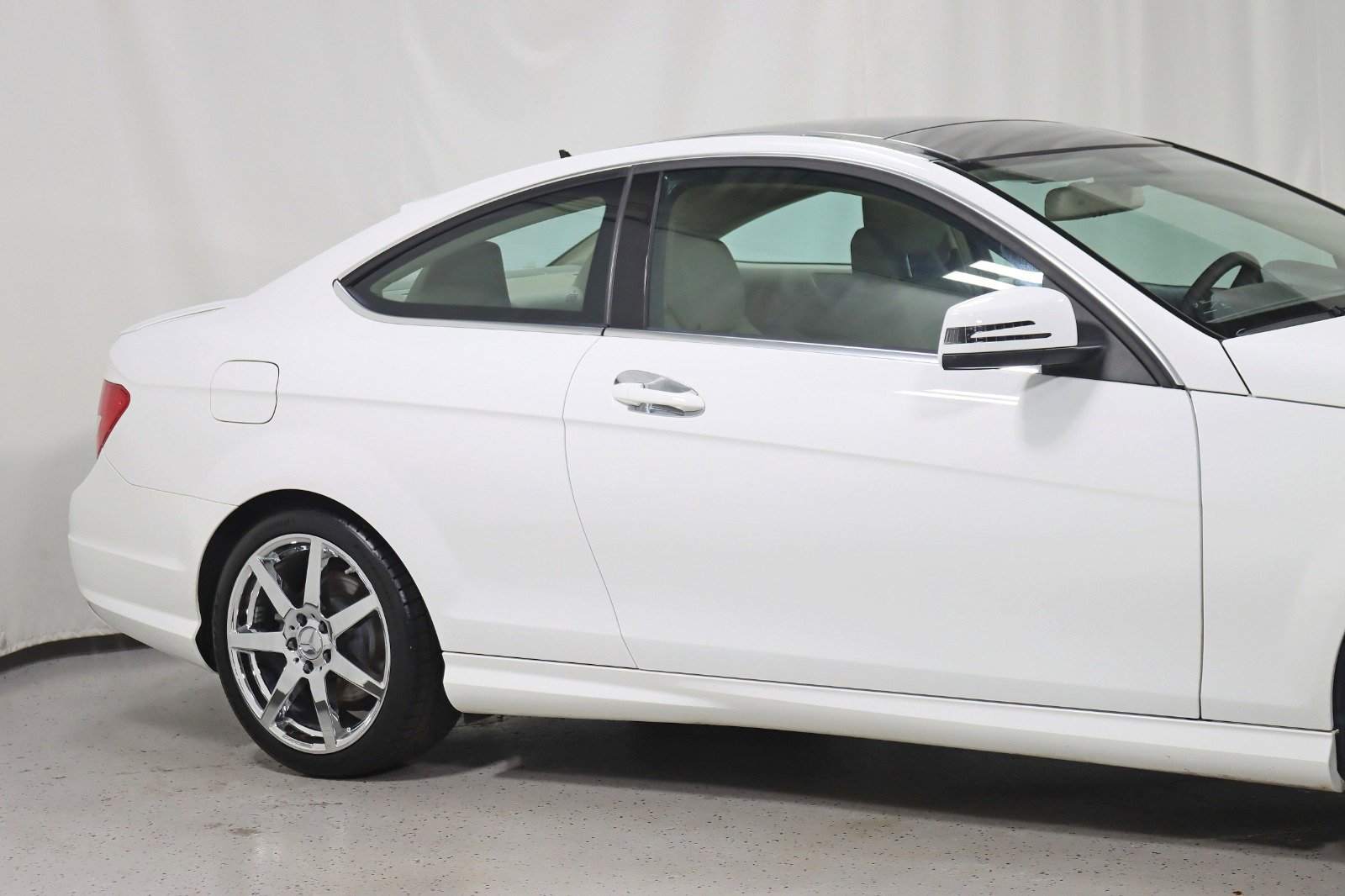 Used 2013 Mercedes-Benz C 250 Coupe image 3